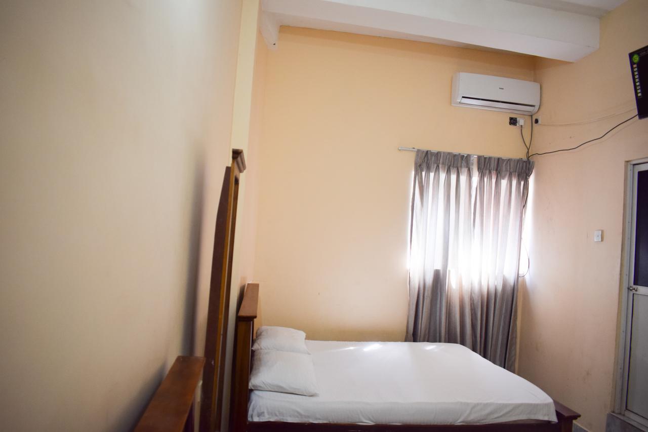 Hotel Yoho Adhikarana Mawatha Colombo Esterno foto