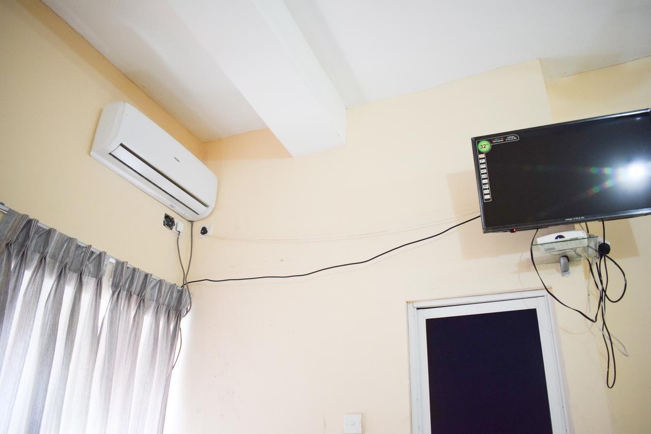 Hotel Yoho Adhikarana Mawatha Colombo Esterno foto